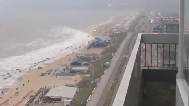 Niederländisches Wetterchaos: Mini-Tsunami in Zandvoort