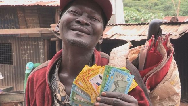 Lindi-Pesa: Fake-Geld bringt Boom in den Slum