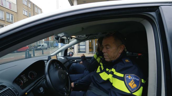 Dein Freund und Helfer: Polizisten in Schilderswijk