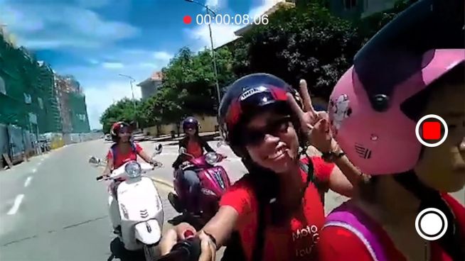 Mit dem Roller zur Freiheit: Phnom Penhs ‘Motogirls’