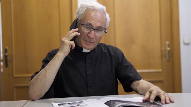 24-Stunden-Hotline: Der Pfarrer-Notruf von Madrid