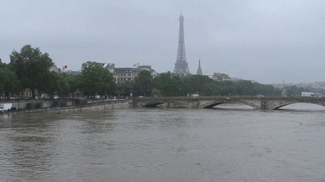 Unwetter in Frankreich: Paris droht Hochwasser